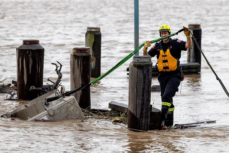 a2bd2e9c2b8cb4886576af845400d195