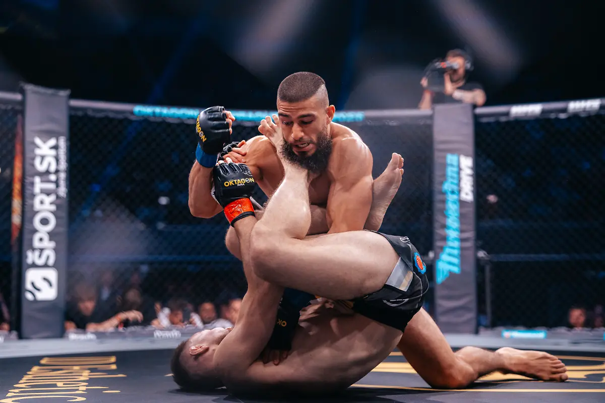 049-B1-03346-BLACKART