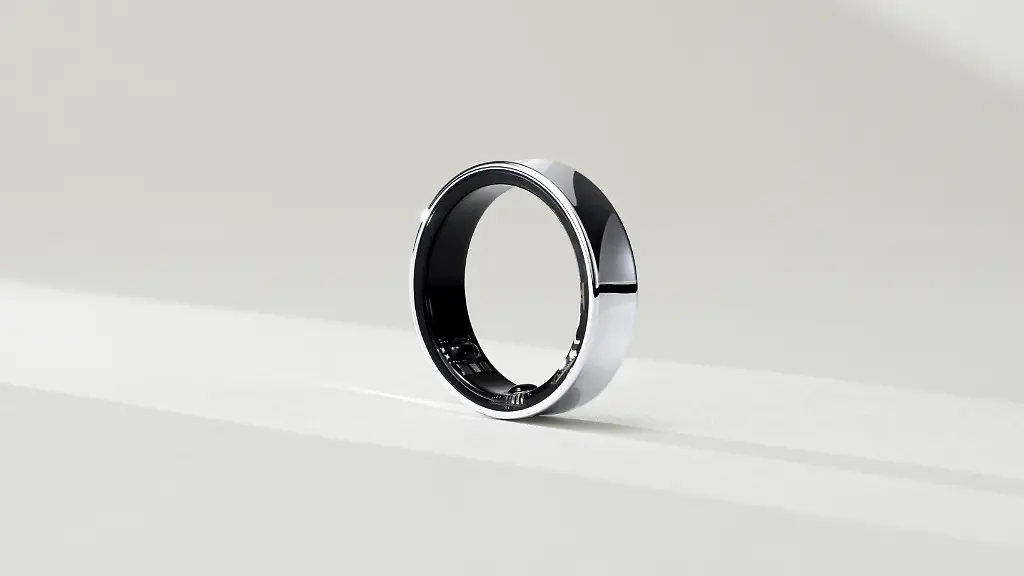 Samsung-Galaxy-Ring-1-low