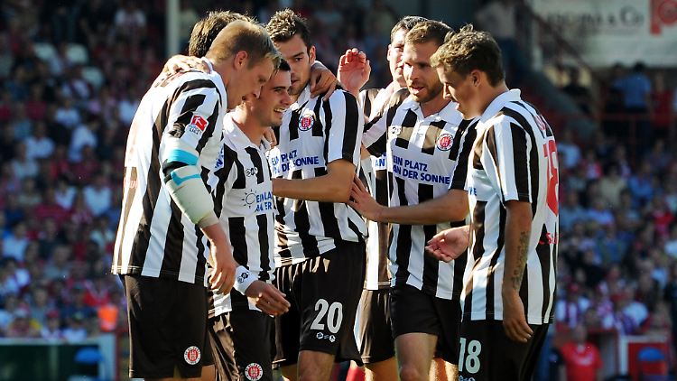 St. Pauli hatte viel zu jubeln in Cottbus, ...