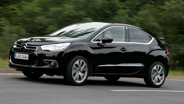 Mit dem DS4 erweitert Citroën seine Kompakt-Baureihe um eine Edel-Variante.