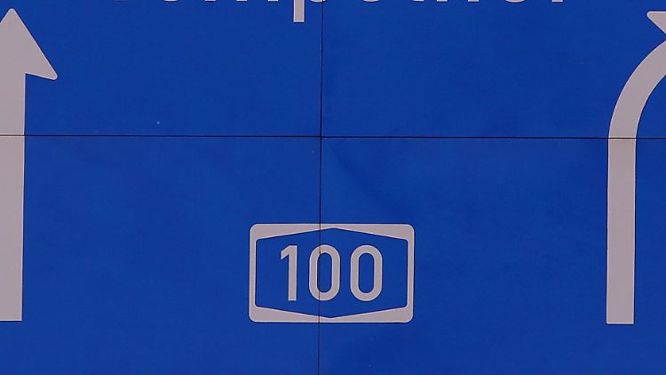 Am Streit um ein kurzes Stück Autobahn platzen die rot-grünen Träume in Berlin.