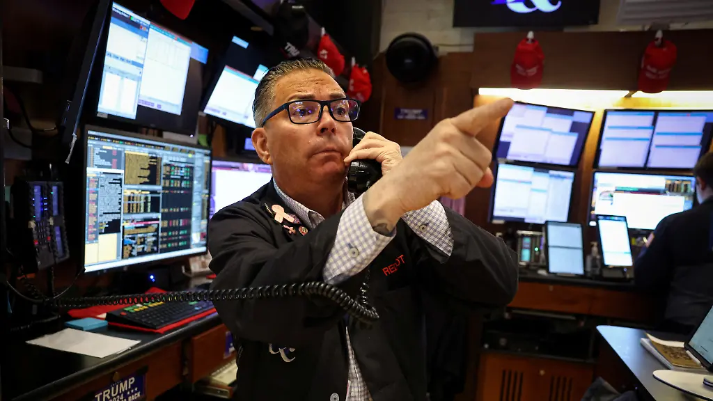 2025-05-12T205102Z-2098128041-RC2EGEAJ5RTR-RTRMADP-3-USA-STOCKS