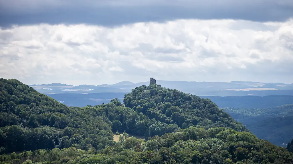 Am-kommenden-Wochenende-bieten-die-zwoelf-Naturparke-und-der-einzige-Nationalpark-in-Nordrhein-Westfalen-besondere-Naturerlebnisse-fuer-Besucher