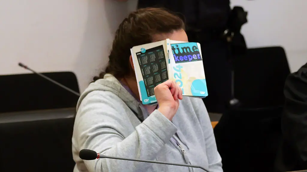 46d2c67957a4514c02f512325d11c929