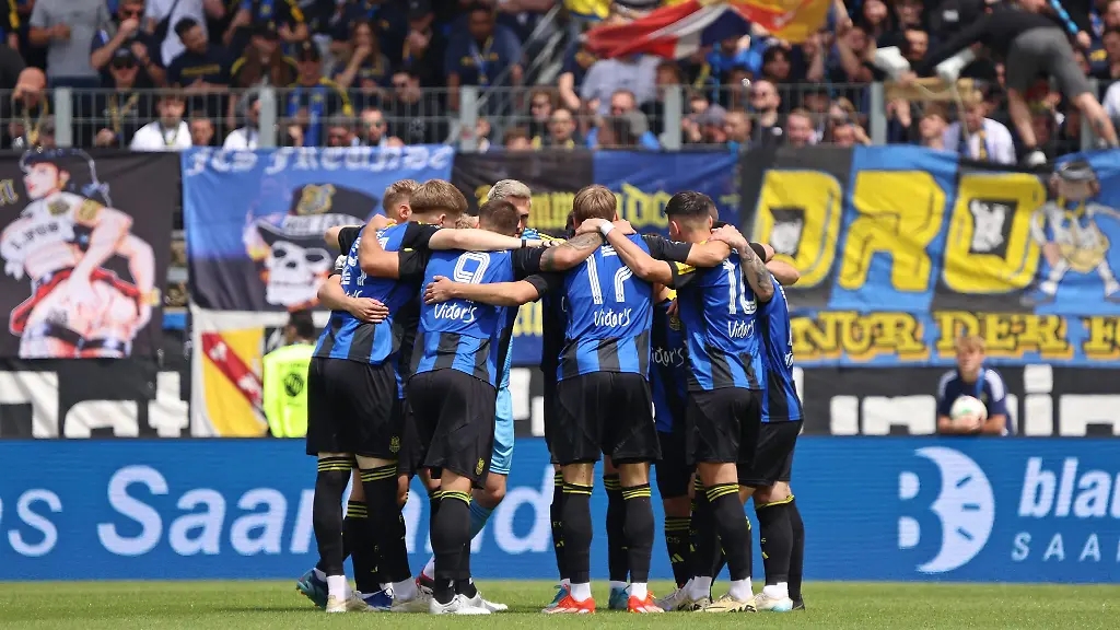 Der-1-FC-Saarbruecken-trifft-in-der-Relegation-zur-2-Bundesliga-auf-Eintracht-Braunschweig