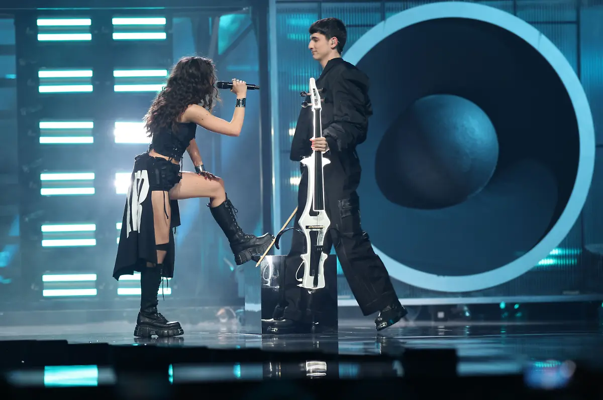 Das-Duo-Abor-Tynna-performen-ihren-Song-Baller-auf-dem-Eurovision-Song-Contest-in-Basel-2025