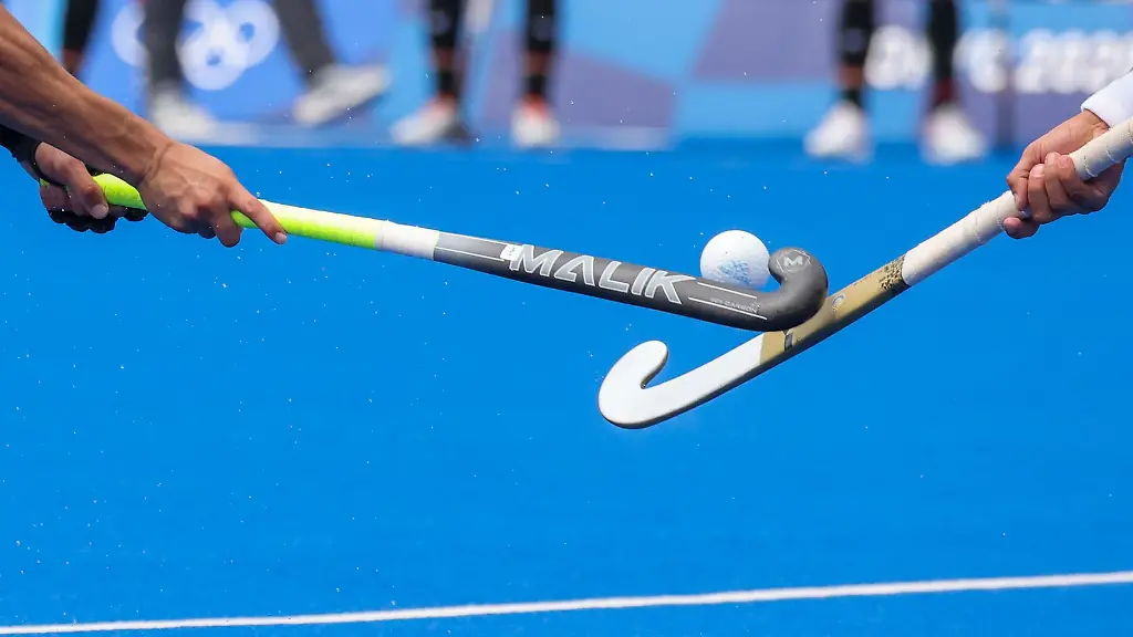 Die-Zehlendorfer-Wespen-brauchen-nun-zwei-Siege-in-der-Abstiegsrunde-der-Hockey-Bundesliga