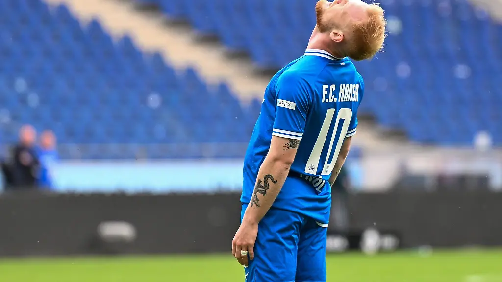 Enttaeuschung-bei-Hansa-Rostock-Nils-Froeling-hadert-mit-einer-vergebenen-Torchance