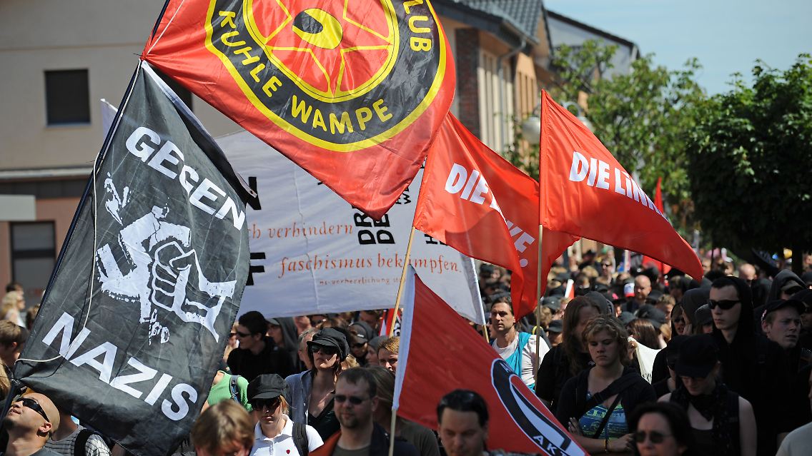 In Bad Nenndorf protestierte ein breites Bündnis gegen die Faschisten.