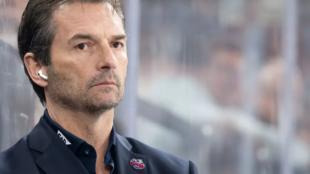 Dallas-Eakins-darf-sich-auf-einen-neuen-Angreifer-im-Trikot-der-Adler-freuen