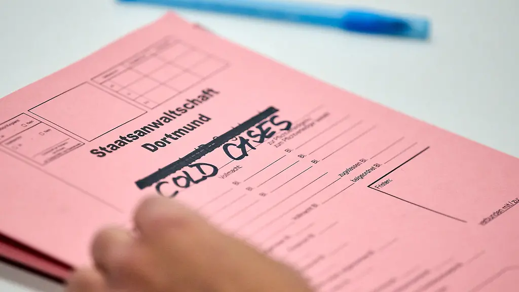 Auch-einen-Fall-von-1976-mit-folgenschweren-Schuessen-nehmen-sich-die-Ermittler-wieder-vor