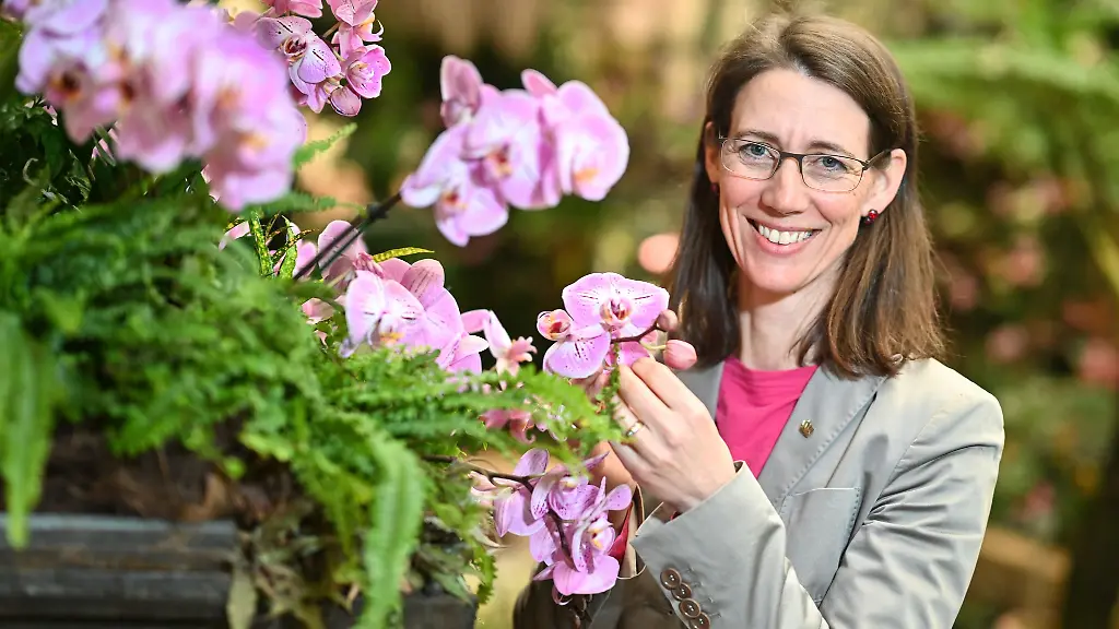Die-50-Jaehrige-macht-Platz-fuer-ein-neues-Fuehrungsduo