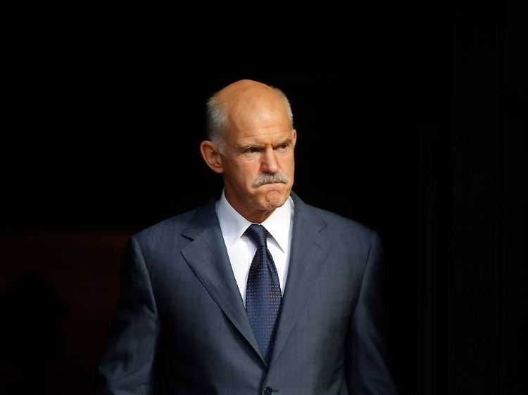 Ministerpräsident Papandreou steht mächtig unter Druck: von der Troika und von Seiten seiner Bevölkerung.