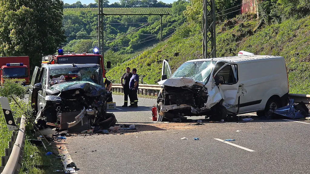 Die-Staatsanwaltschaft-ordnete-zur-Klaerung-der-Unfallursache-ein-Gutachten-an