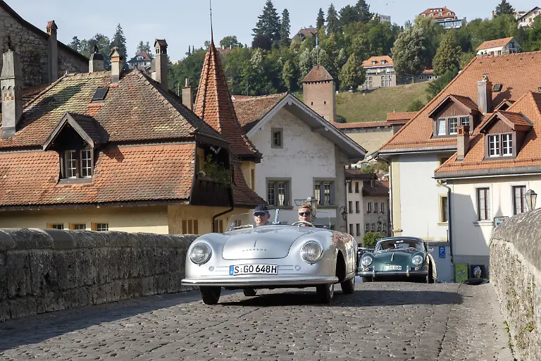 11-Erste-Ikonen-des-neu-gegrundeten-Sportwagenspezialisten-Quelle-Porsche-AG