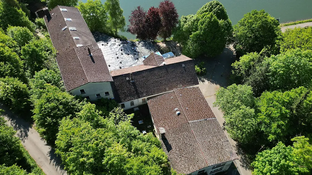 Im-Harz-haben-Reichsbuerger-ein-ehemaliges-Kurhotel-gekauft