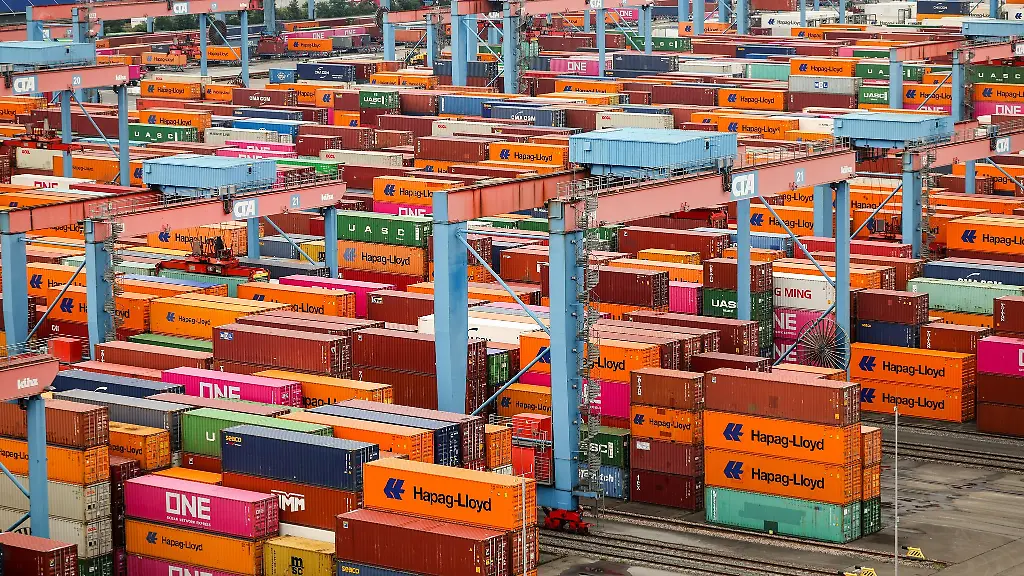 Die-hohen-US-Zoelle-machen-den-deutschen-Exporteuren-zu-schaffen
