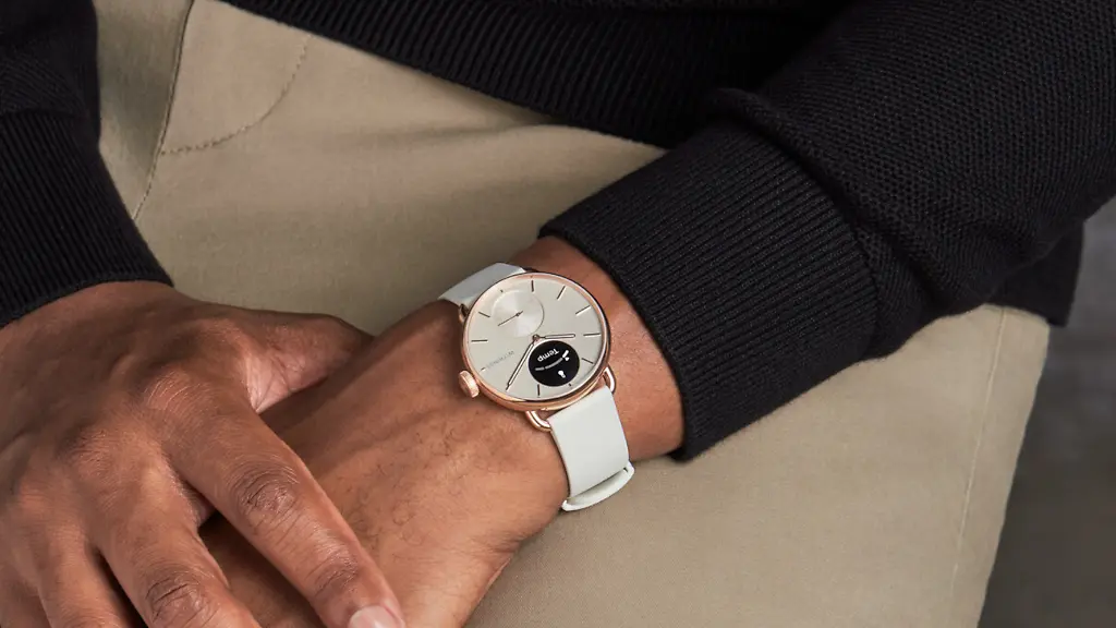 Elegante-Smartwatches-verbinden-klassisches-Uhrendesign-mit-intelligenten-Funktionen