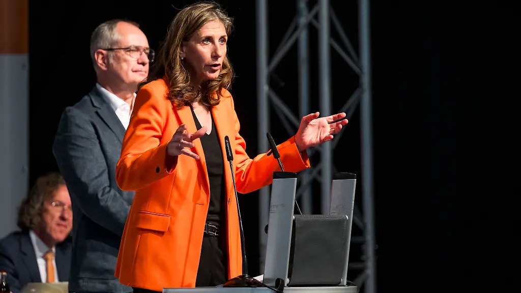 Indra-Baier-Mueller-will-2026-nicht-mehr-fuer-die-Freien-Waehler-fuer-das-Amt-der-Landraetin-antreten