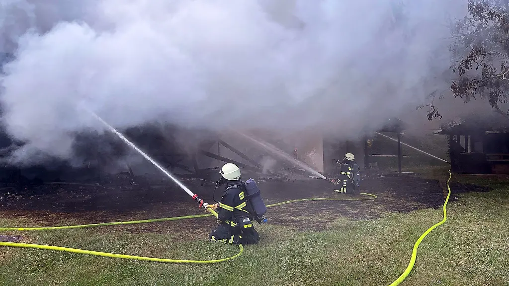 Bei-dem-Brand-eines-Schuetzenvereinsgebaeudes-kam-ein-Mann-ums-Leben