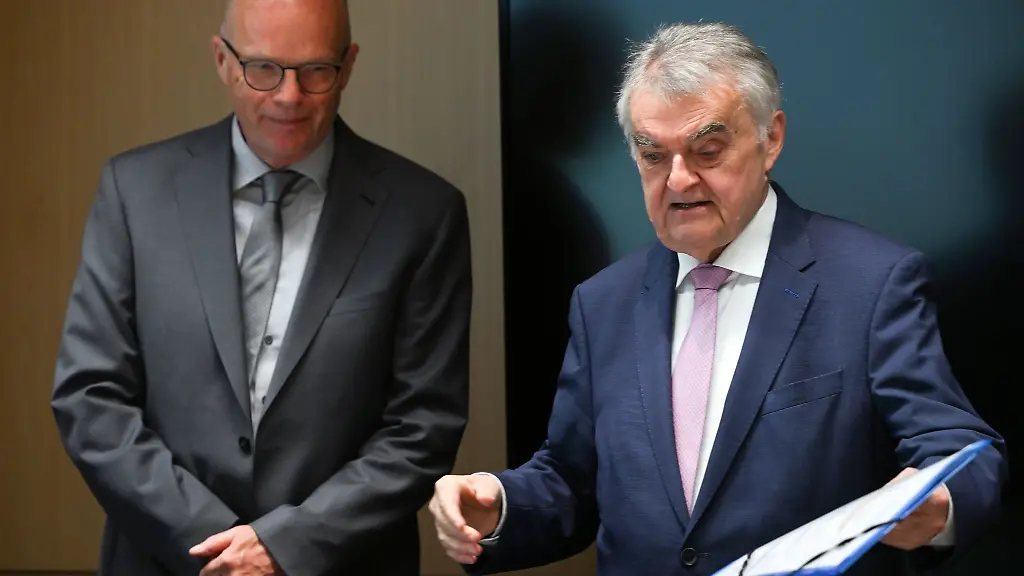 Das-nordrhein-westfaelische-Innenministerium-hat-Stress-innerhalb-der-Kriminalpolizei-untersuchen-lassen