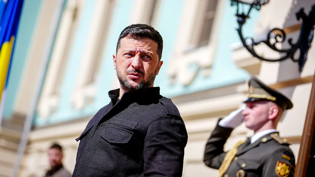 d0a6a17b389949f8d5c1e5a861adb330