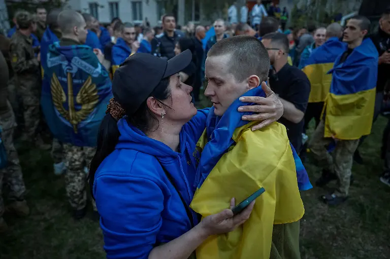 2025-04-19T180045Z-131350971-RC241EA42M23-RTRMADP-3-UKRAINE-CRISIS-POW-EXCHANGE