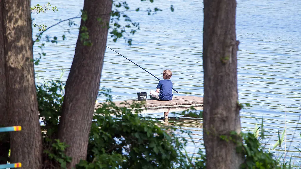 Kinder-und-Jugendliche-lieben-es-zu-angeln-Der-Landesanglerverband-erlebt-einen-historischen-Mitgliederzuwachs-in-dieser-Altersgruppe