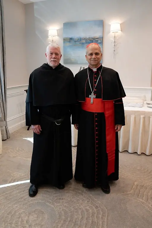 2025-05-09T002106Z-1569087202-RC20EEAYSRJH-RTRMADP-3-POPE-LEO