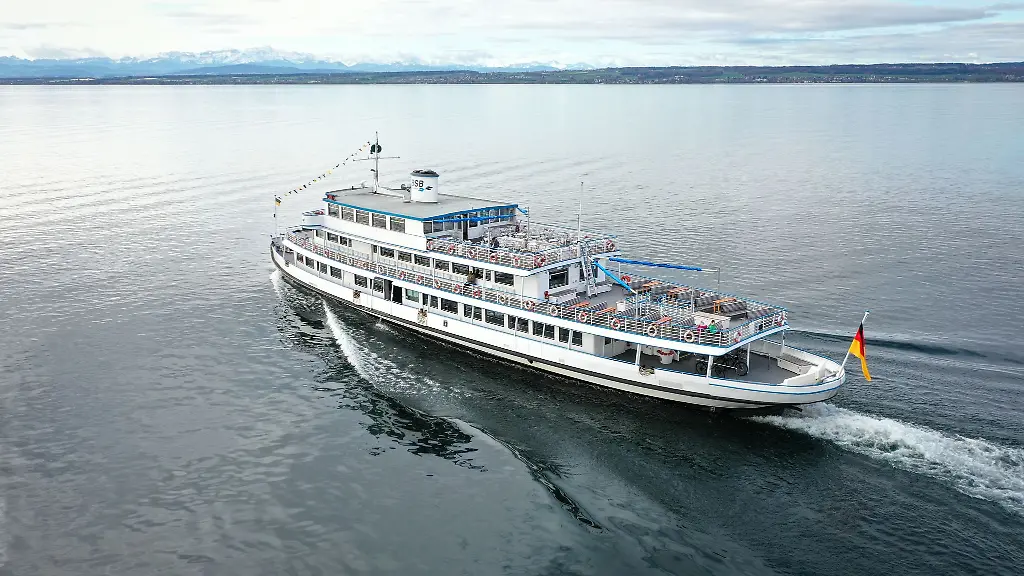 Die-Schiffe-koennen-wieder-mehr-Haefen-anfahren-weil-der-Pegelstand-Konstanz-gestiegen-ist-Archivbild