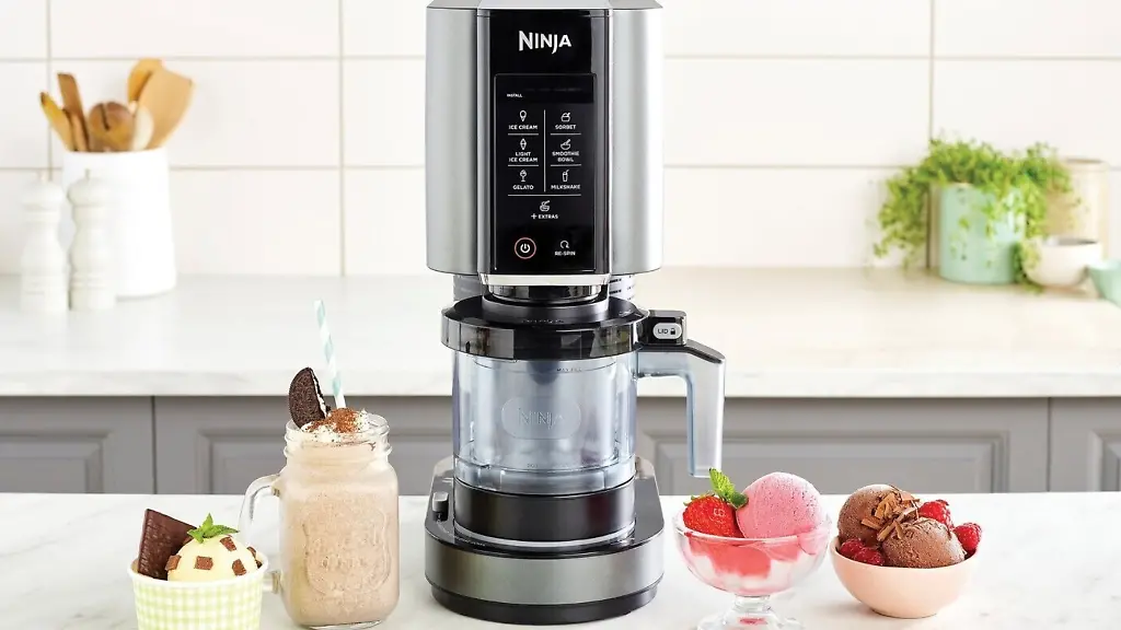 Mit-der-Ninja-Creami-lassen-sich-kreative-Eisvariationen-zubereiten