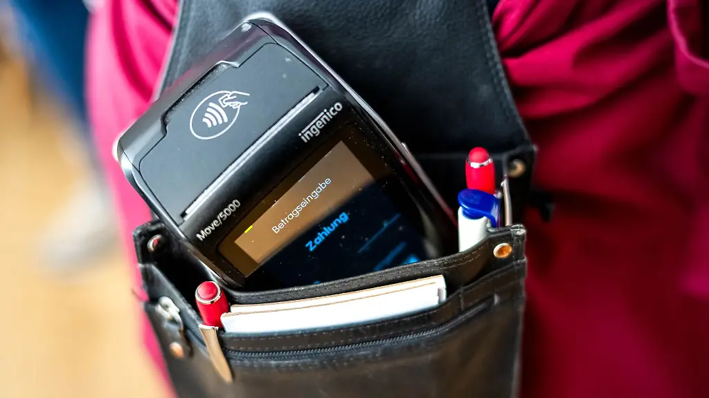 Wird-von-Jahr-zu-Jahr-beliebter-Bezahlung-via-Karte