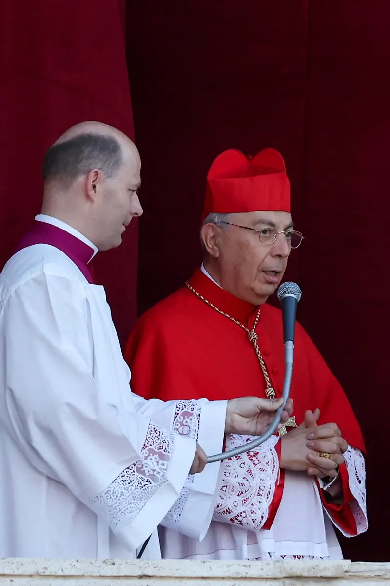 2025-05-08T171932Z-1766417666-RC2TDEA18BBA-RTRMADP-3-POPE-SUCCESSION