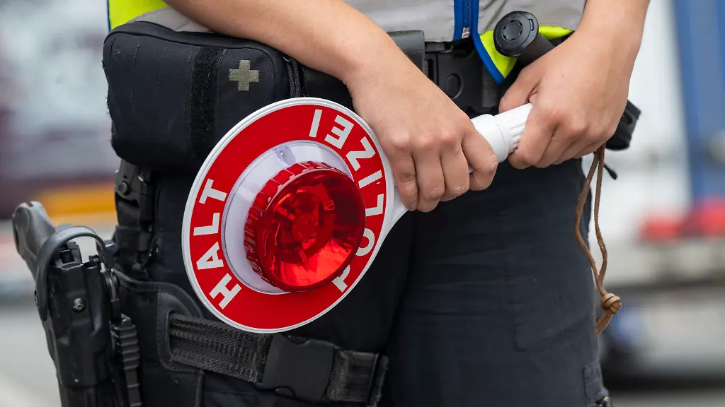 d34732d8bbd8a0f0addfeb4ef1a04232