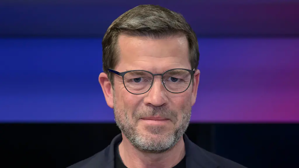 fb968165ceebcd08e3b082513bcf36d8