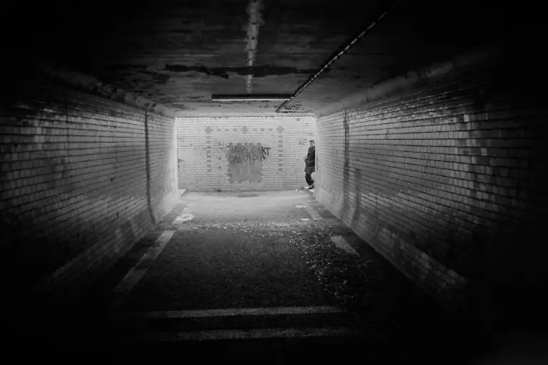 10-Miron-Zownir-Berlin-1978-copyright-Miron-Zownir-courtesy-Galerie-Bene-Taschen