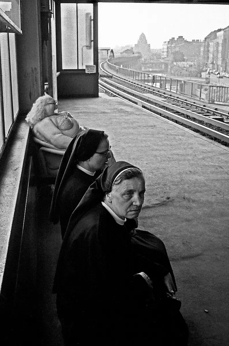 14-Miron-Zownir-Berlin-1980-copyright-Miron-Zownir-courtesy-Galerie-Bene-Taschen