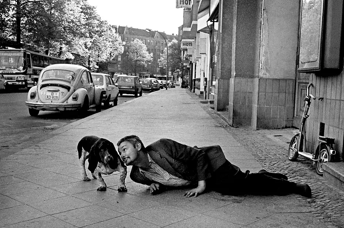 5-Miron-Zownir-Berlin-1979-copyright-Miron-Zownir-courtesy-Galerie-Bene-Taschen