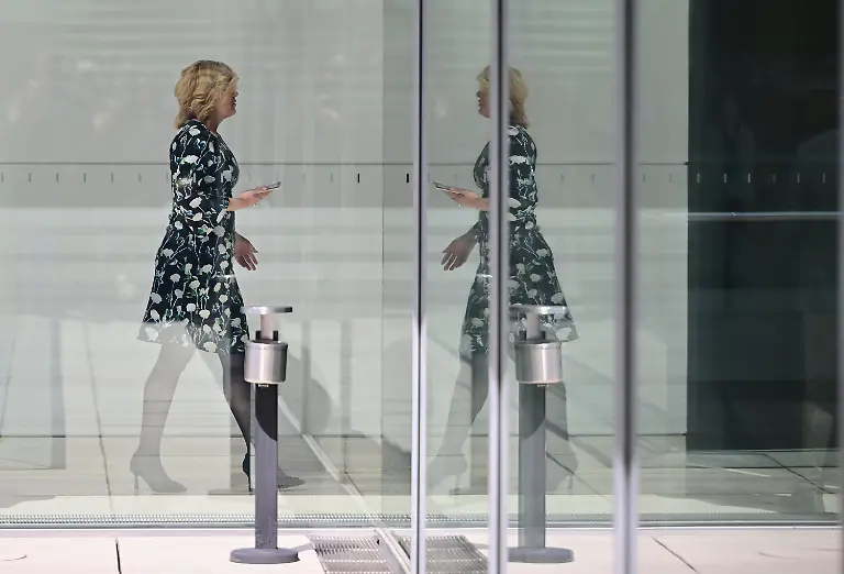 c11b3c0c81eefffe08328d87e562dd01