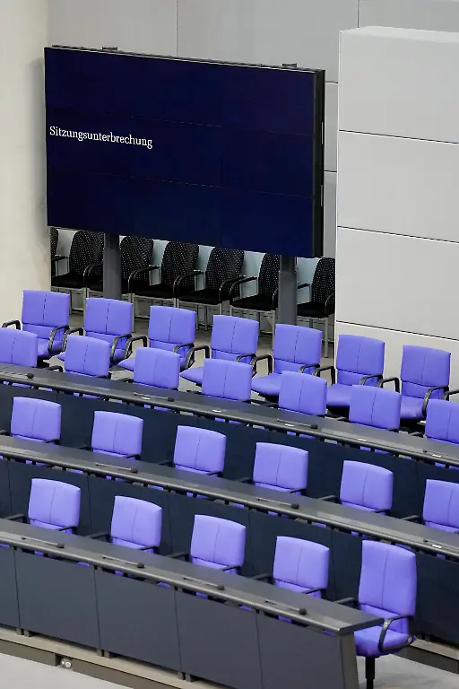 211470016330cadf4d4617b854a506f9