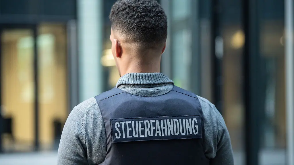 Thueringens-Steuerfahnder-rueckten-mehr-als-300-Mal-aus