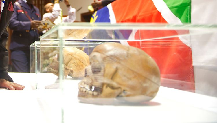 Lange lagerten Gebeine von getöteten Herero in deutschen anatomischen Sammlungen. Erst vor wenigen Jahren wurden einige zurückgegeben. 