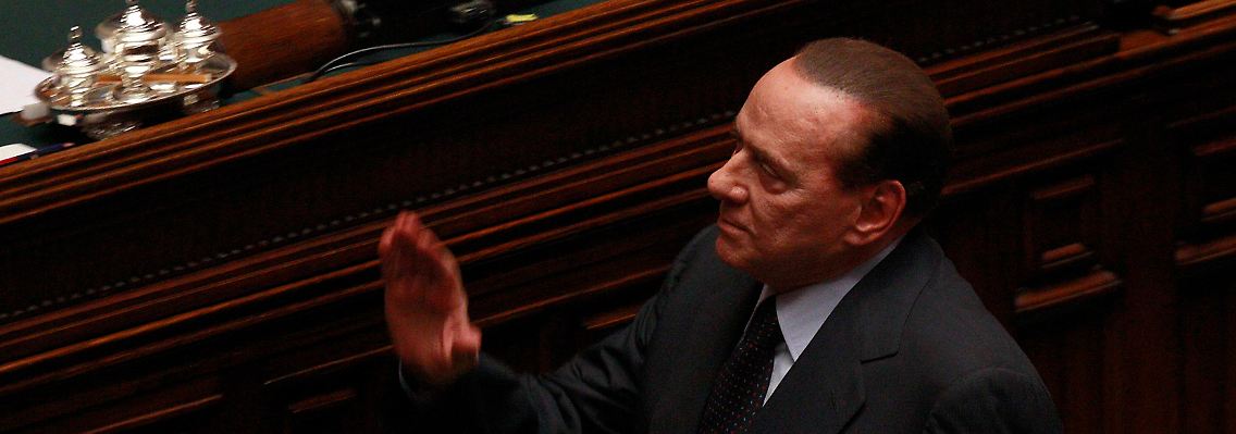 Silvio Berlusconi und seine Regierung müssen sparen.