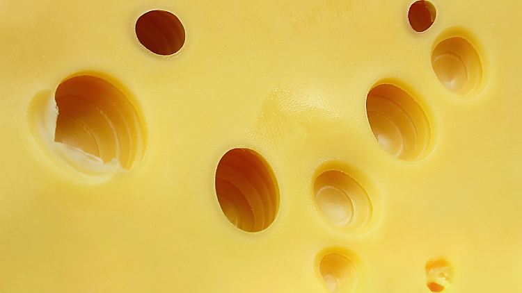 Käse sollte man am besten ohne Rinde verzehren.
