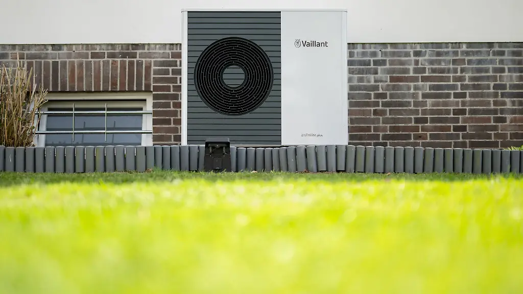 Grosse-Unterschiede-bei-den-Angeboten-Preise-und-Details-bei-Waermepumpen-liegen-weit-auseinander