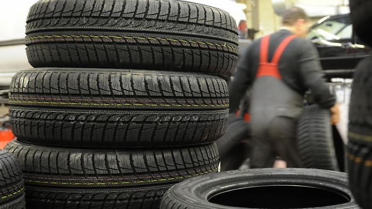 Fabrikfrische Winterreifen haben einen besonders kurzen Bremsweg.