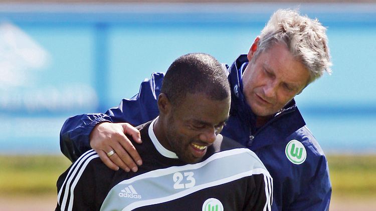 Prächtige Stimmung: Der neue Trainer, Armin Veh, und Strürmer Grafite.