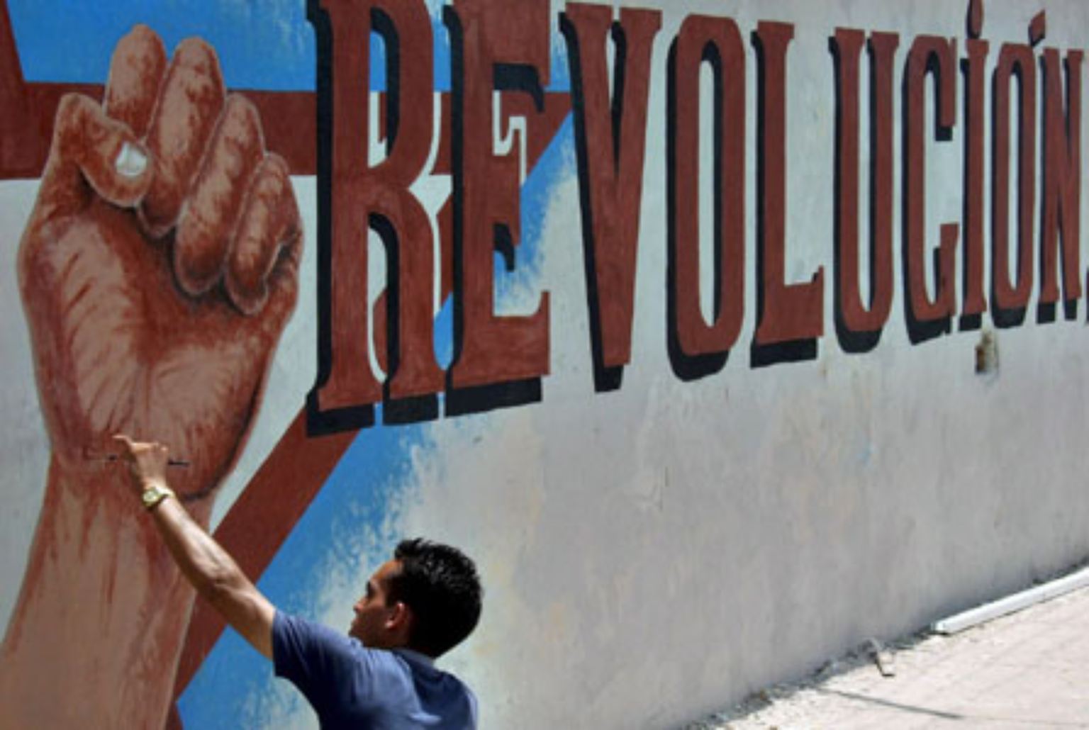 50 Jahre Revolution in Kuba, das sind 50 Jahre Ausnahmezustand. Und es sind 50 Jahre, in denen in Kuba nur einer das Sagen hatte.