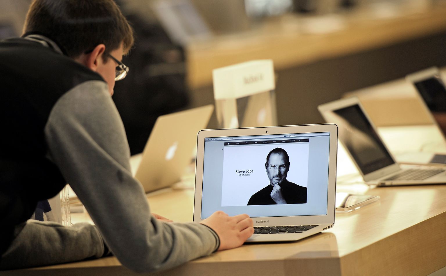 Auf der ganzen Welt trauern die Menschen um Steve Jobs.